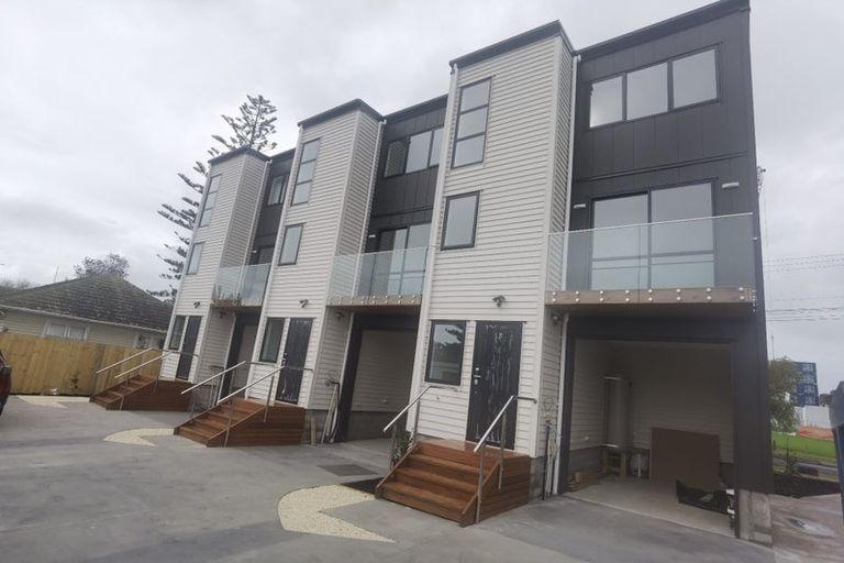 Photo of property in 4a Tonar Street, Northcote, Auckland, 0627