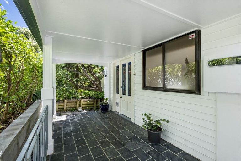 Photo of property in 100a Mellons Bay Road, Mellons Bay, Auckland, 2014