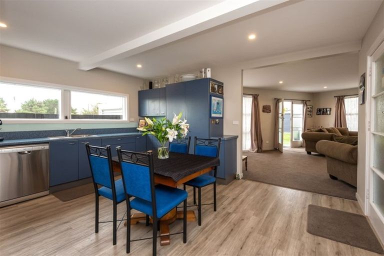 Photo of property in 117 Union Street, New Brighton, Christchurch, 8061