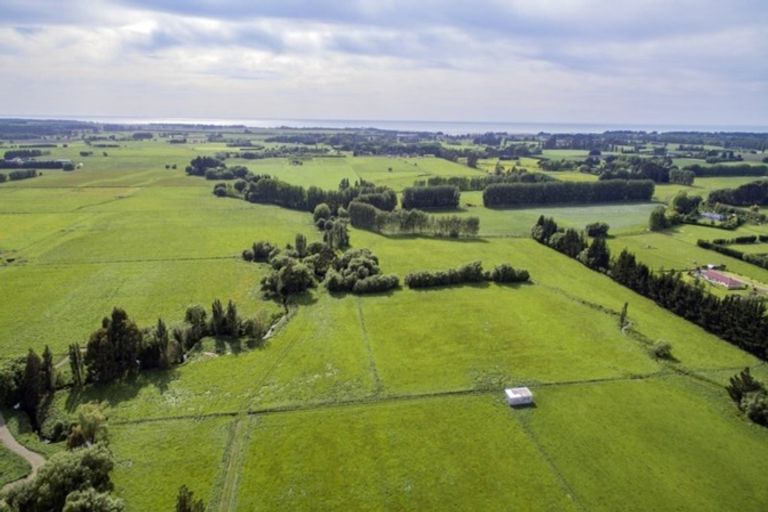 Photo of property in 162 Toppings Road, Sefton, Rangiora, 7477