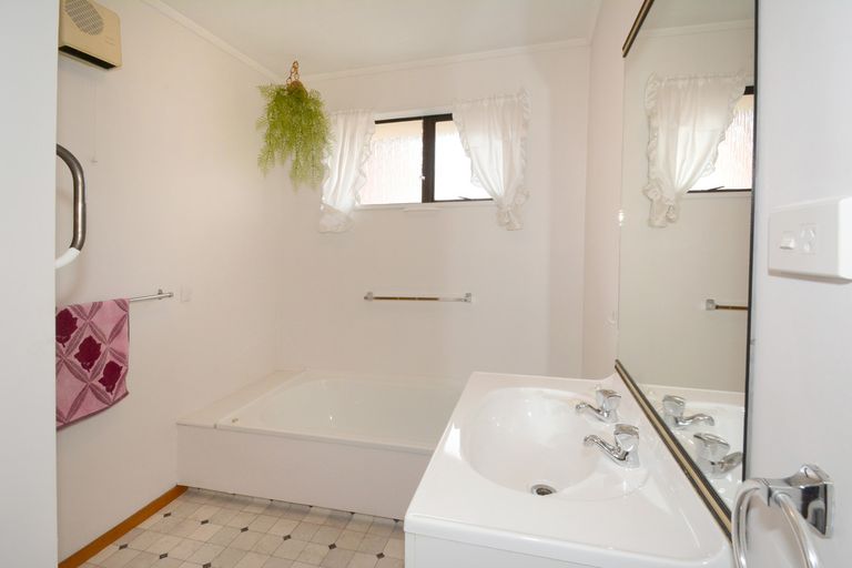 Photo of property in 49a Melbourne Street, South Dunedin, Dunedin, 9012