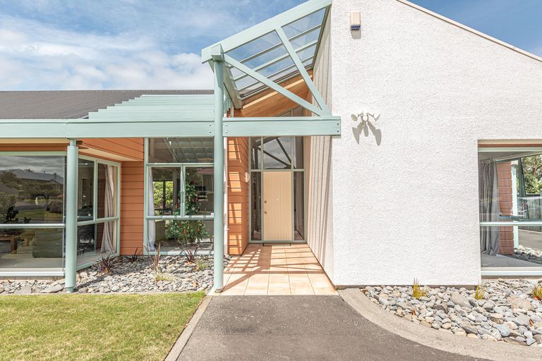 Photo of property in 17 Norfolk Drive, Otamatea, Whanganui, 4500
