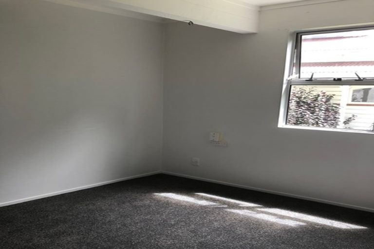 Photo of property in 17 Awarua Street, Ngaio, Wellington, 6035