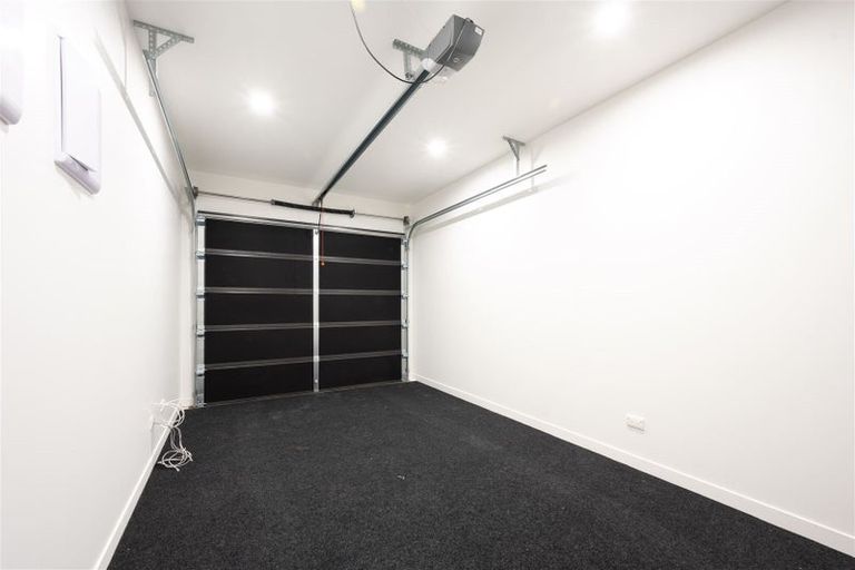 Photo of property in 1 Horokaka Street, Massey, Auckland, 0614