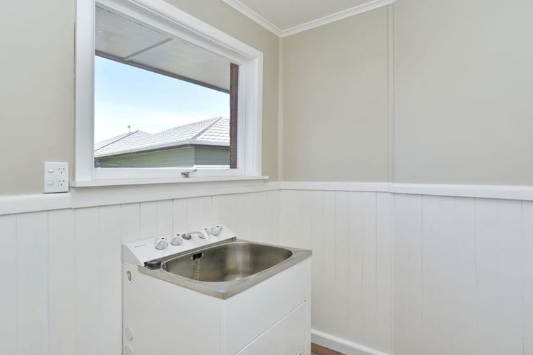Photo of property in 910 Avonside Drive, Avondale, Christchurch, 8061