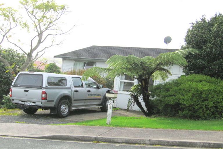 Photo of property in 39 Moffat Road, Red Beach, 0932