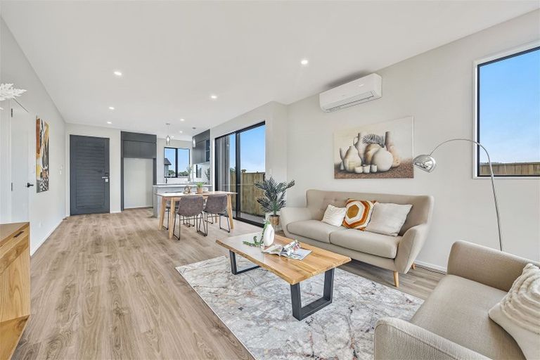 Photo of property in 16 Zadar Street, Kumeu, 0810