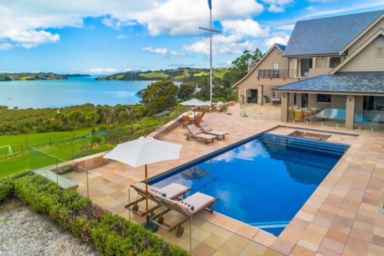 Photo of property in 410 Pukapuka Road, Pohuehue, Warkworth, 0983