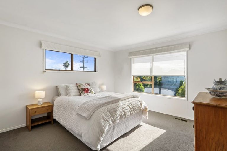 Photo of property in 1/33 Eversleigh Road, Belmont, Auckland, 0622