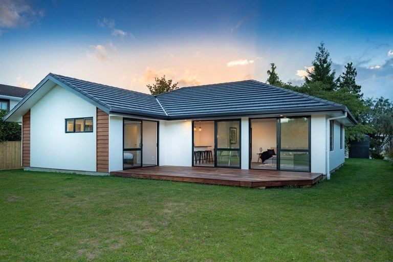 Photo of property in 12 Teece Drive, Motueka, 7120
