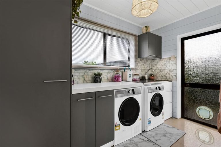 Photo of property in 142 Parklands Avenue, Bell Block, New Plymouth, 4312