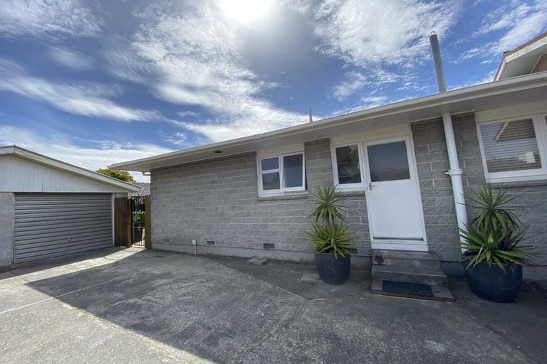 Photo of property in 1/23 Ferniehurst Street, Somerfield, Christchurch, 8024