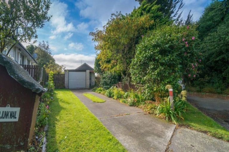 Photo of property in 1/15 Cunliffe Road, Redwood, Christchurch, 8051