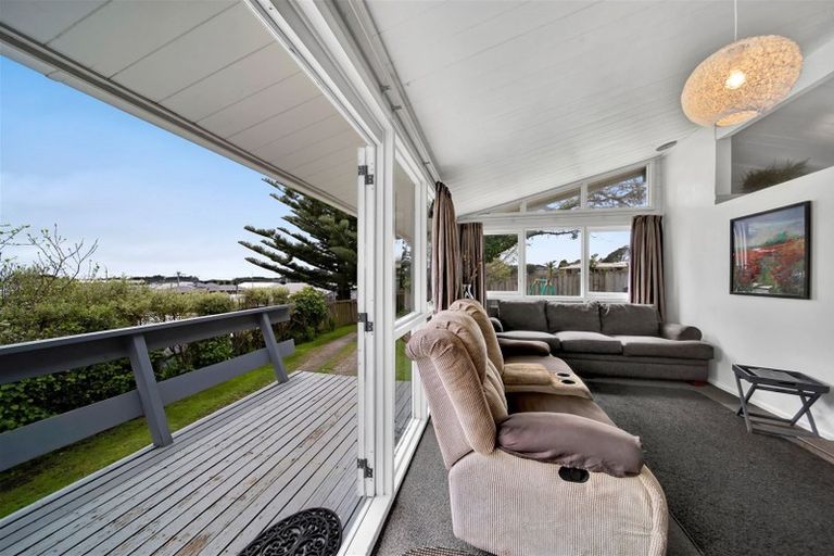 Photo of property in 69c Pohutukawa Place, Bell Block, New Plymouth, 4312