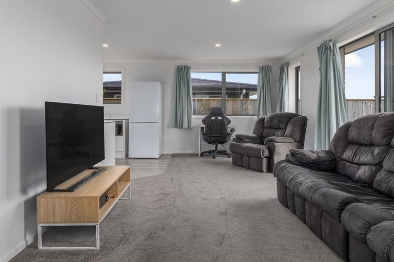 Photo of property in 85 Hinemoa Street, Levin, 5510