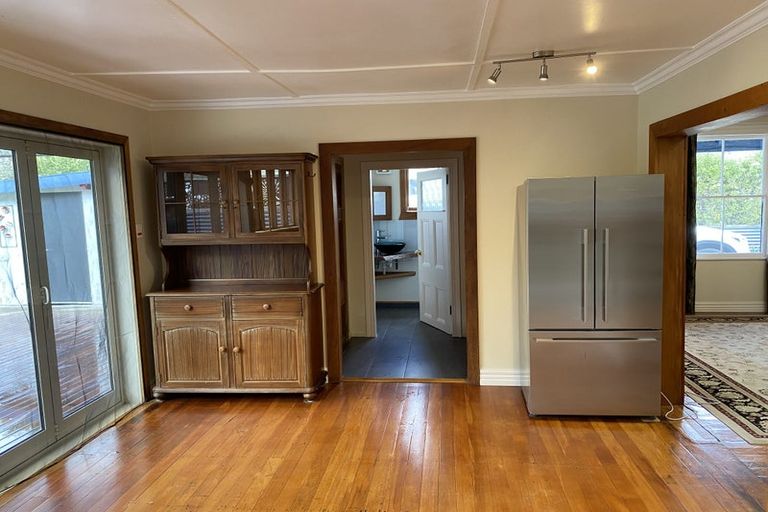 Photo of property in 35 Dublin Street, Martinborough, 5711