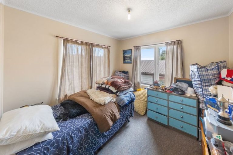 Photo of property in 7 Putini Road, Mangere Bridge, Auckland, 2022