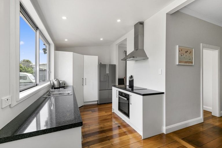 Photo of property in 50 York Street, Moera, Lower Hutt, 5010