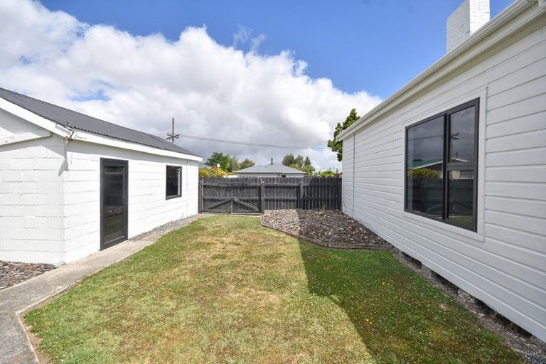 Photo of property in 4 Cross Street, Milton, 9220