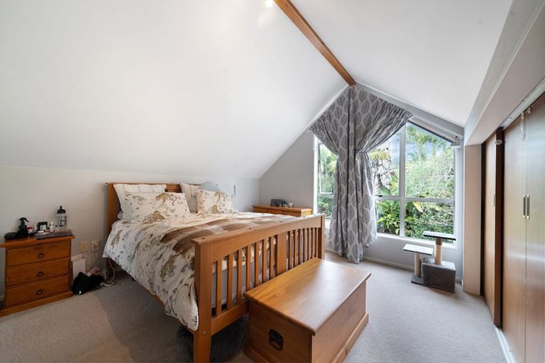 Photo of property in 2/18a Clayburn Road, Glen Eden, Auckland, 0602