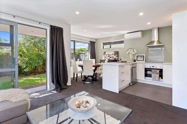 Photo of property in 40d Russley Road, Russley, Christchurch, 8042