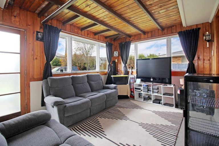 Photo of property in 82 Grove Road, Papakura, 2110