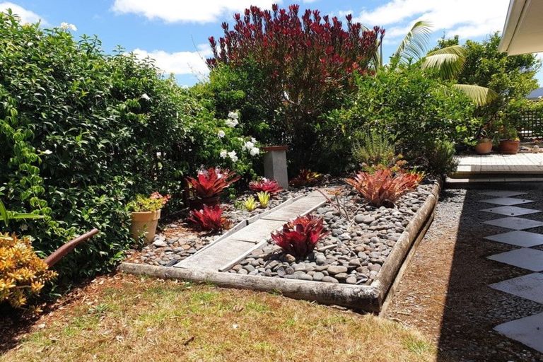 Photo of property in 15 Bayside Drive, Coopers Beach, 0420