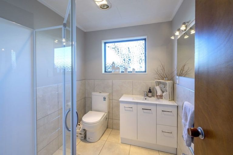 Photo of property in 18 Regal Street, Levin, 5510