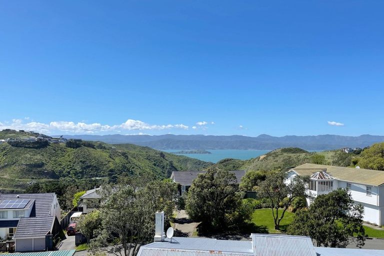 Photo of property in 18 Rajkot Terrace, Broadmeadows, Wellington, 6035