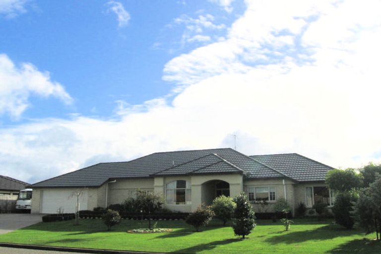 Photo of property in 105 Cedar Drive, Paraparaumu Beach, Paraparaumu, 5032