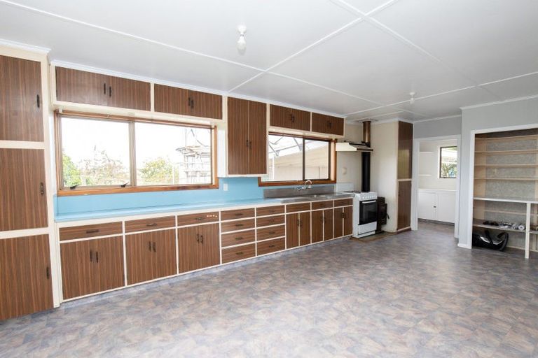 Photo of property in 18 Orchard East Road, Ngatea, 3503