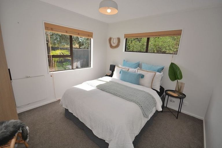 Photo of property in 2 Island View Terrace, Waikanae Beach, Waikanae, 5036