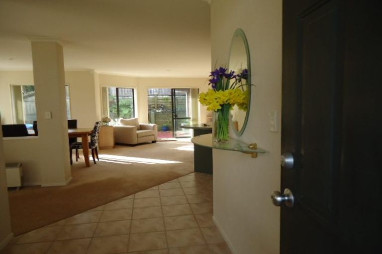 Photo of property in 6 Chelmsley Avenue, Henderson, Auckland, 0612