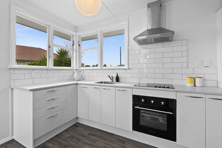 Photo of property in 16 Peterhead Avenue, Flaxmere, Hastings, 4120