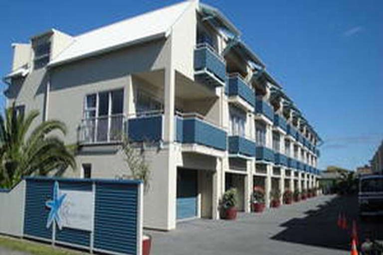 Photo of property in 401 Lowe Street, Whangamata, 3620