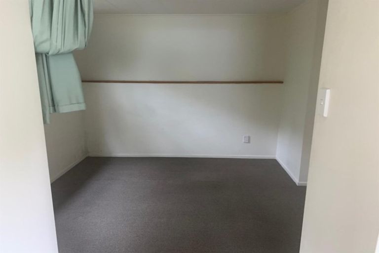 Photo of property in 727 Swanson Road, Swanson, Auckland, 0612