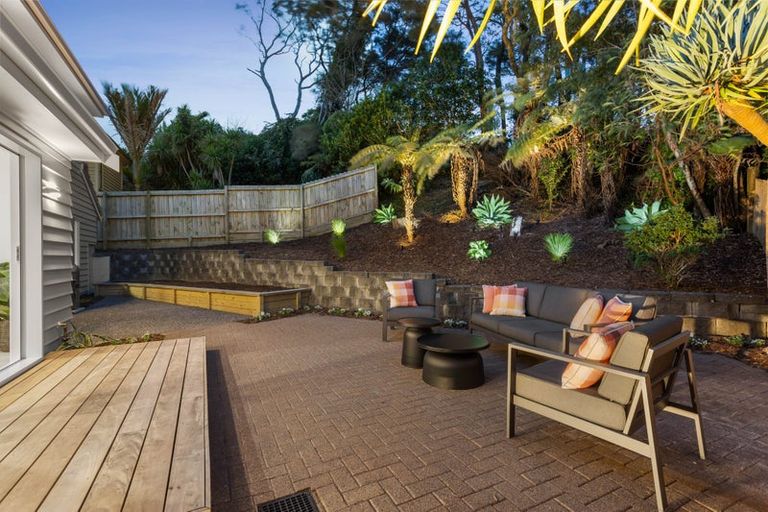 Photo of property in 3/35 John Court Street, Birkenhead, Auckland, 0626