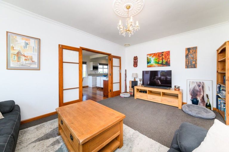 Photo of property in 106 Cemetery Road, Sanson, Palmerston North, 4479