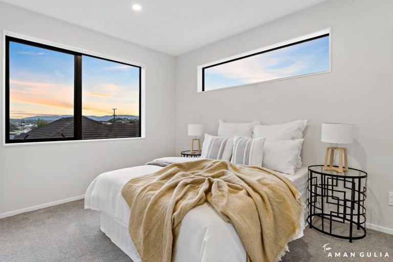 Photo of property in 14d Serjeant Street, Henderson, Auckland, 0612