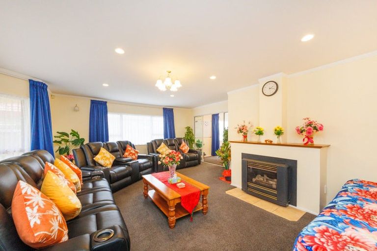 Photo of property in 115 Pacific Drive, Fitzherbert, Palmerston North, 4410