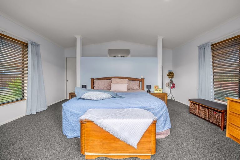 Photo of property in 6 Mccahon Drive, Pukehangi, Rotorua, 3015