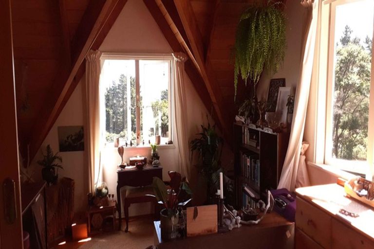 Photo of property in 122 Lone Kauri Road, Karekare, New Lynn, 0772