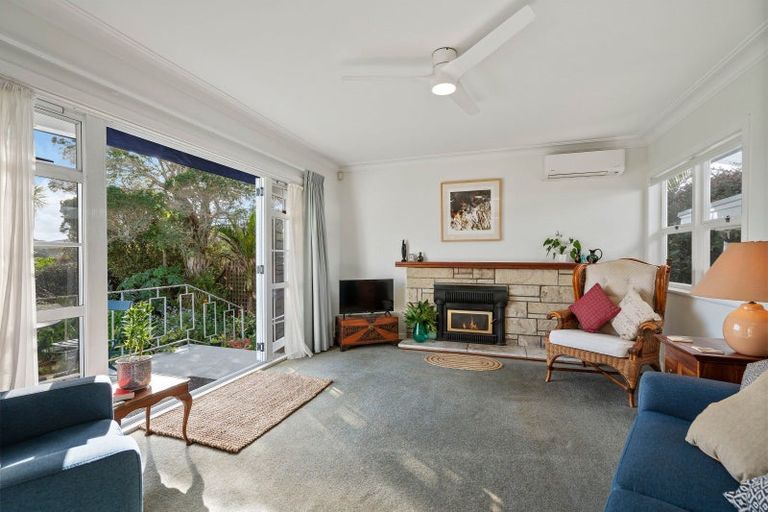 Photo of property in 6 George Point Road, Onerahi, Whangarei, 0110