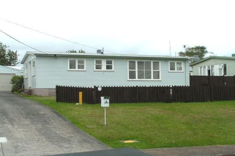 Photo of property in 8 Marsden Street, Hauraki, Auckland, 0622