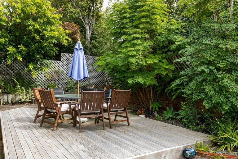 Photo of property in 1/35 Calypso Place, Rothesay Bay, Auckland, 0630