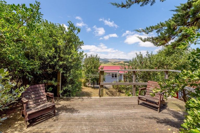 Photo of property in 24 Whangaimoana Beach Road, Whangaimoana, Featherston, 5772
