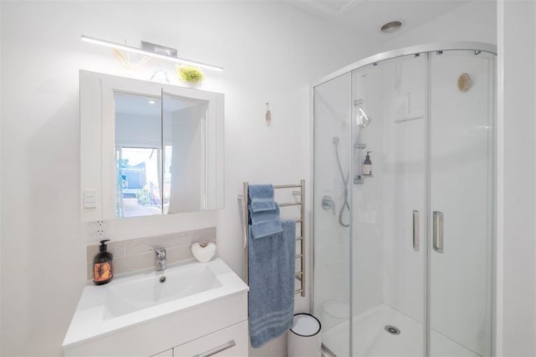 Photo of property in 80 Withells Road, Avonhead, Christchurch, 8042