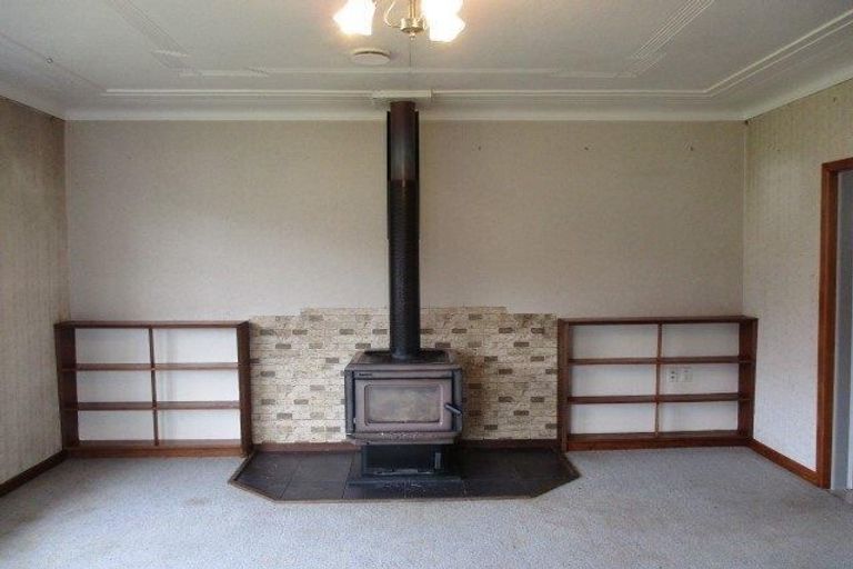 Photo of property in 32 Railway Esplanade, East Gore, Gore, 9710