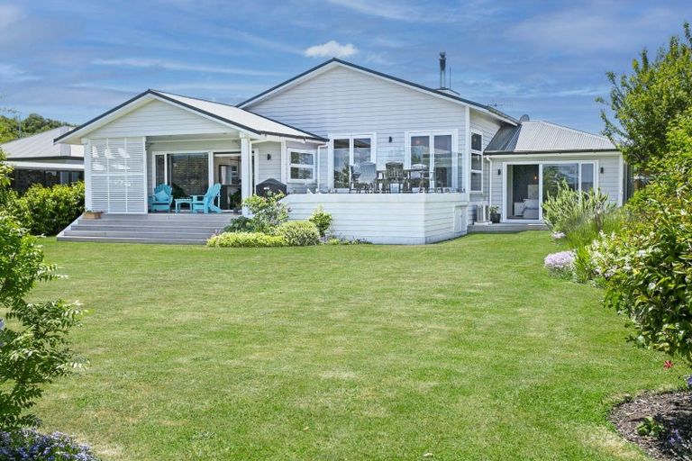 Photo of property in 11 Pukeko Way, Kinloch, Taupo, 3377