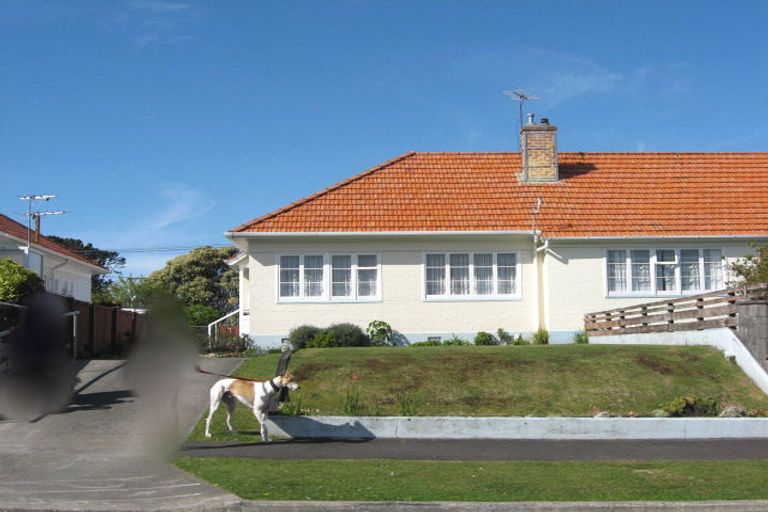 Photo of property in 93 Brooklands Road, Brooklands, New Plymouth, 4310